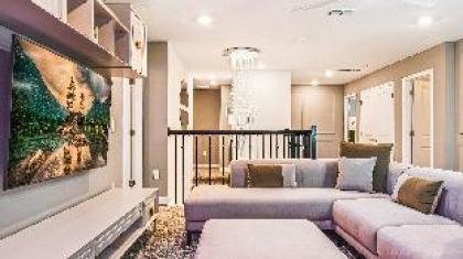Storey Lake Fantastic Star Wars Villa With Lakeview 2913 - image 8