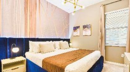 Bella Vida 12br Luxury Game Room Villa Pool Spa Disney 283 - image 11