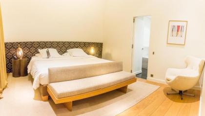 Hotel Marignan Champs-Elysees - image 11
