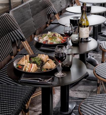 Hotel Marignan Champs-Elysees - image 18