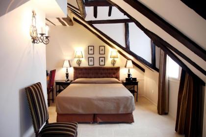 Hotel Saint-Louis Marais - image 2