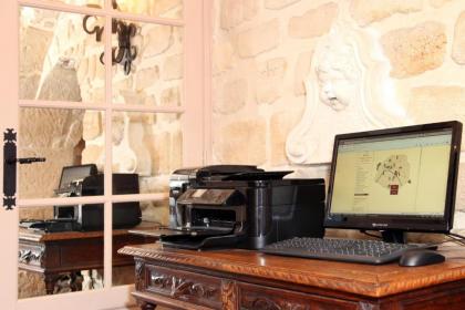 Hotel Saint-Louis en L'Isle - image 14
