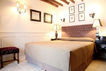 Hotel Saint-Louis en L'Isle - image 4