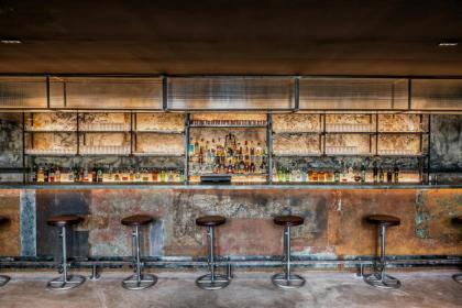 Kube Hotel - image 2