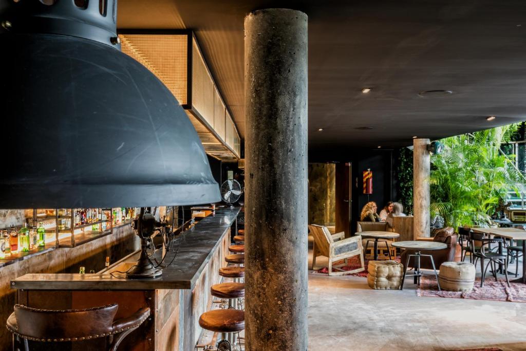 Kube Hotel - image 3