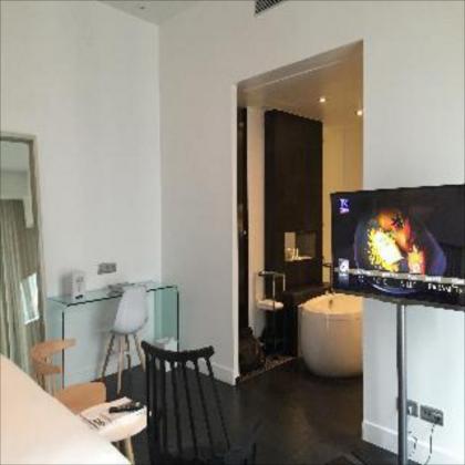 1k Hotel - image 2