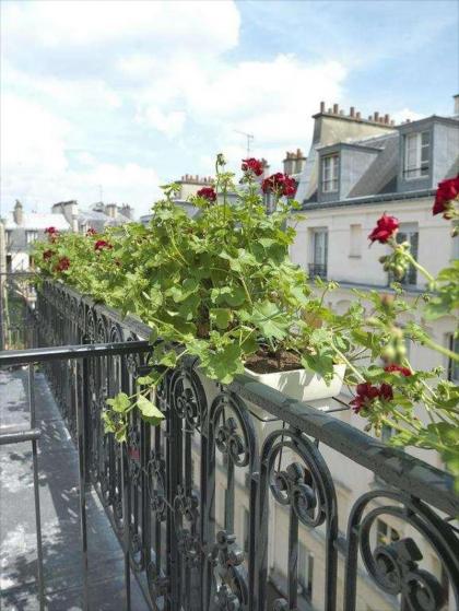 Vendome-Saint Germain Hotel - image 10