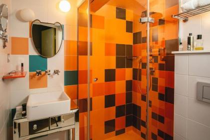Hotel Crayon By Elegancia - image 10