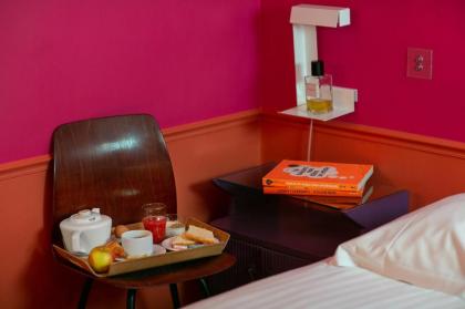 Hotel Crayon By Elegancia - image 13