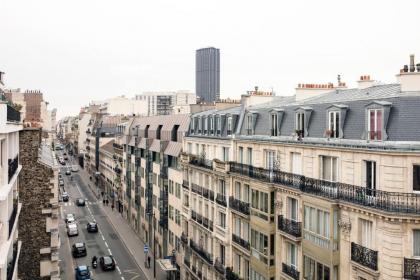 Yllen Eiffel Hotel - image 14