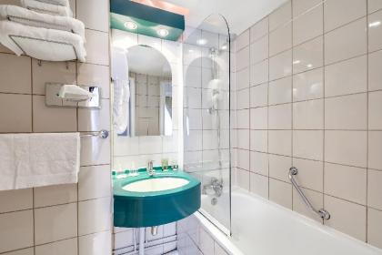 Kraft Hotel - image 12