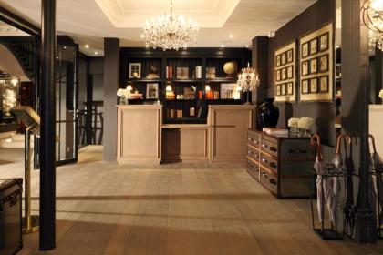 Newhotel Roblin - image 1