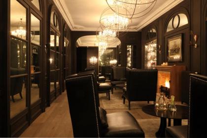 Newhotel Roblin - image 15