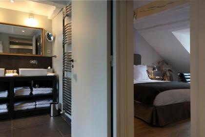 Newhotel Roblin - image 4
