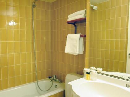 Newhotel Saint Lazare - image 20