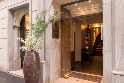 Best Western The Blake Paris Gare Saint Lazare - image 1