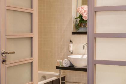 Best Western The Blake Paris Gare Saint Lazare - image 13