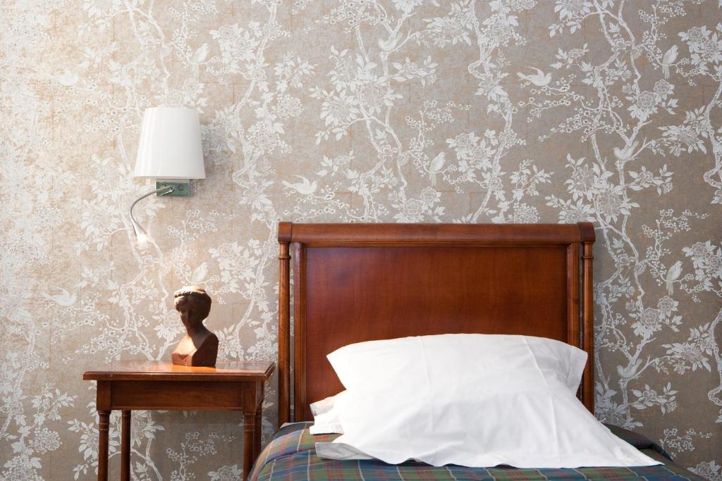 HotelHome Paris 16 - image 2