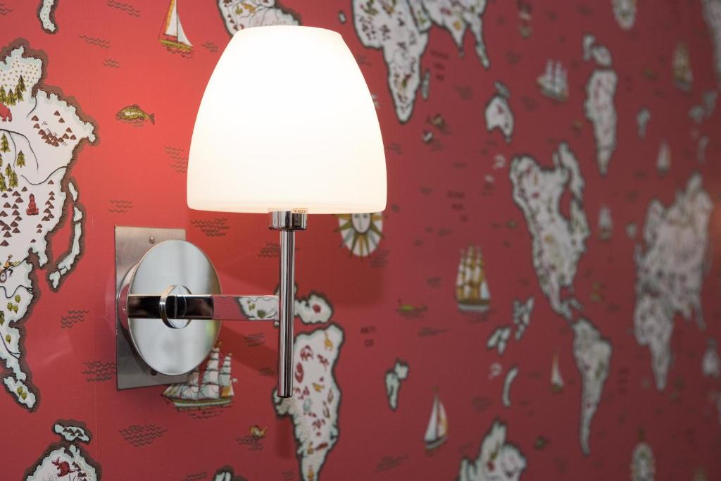 HotelHome Paris 16 - image 6
