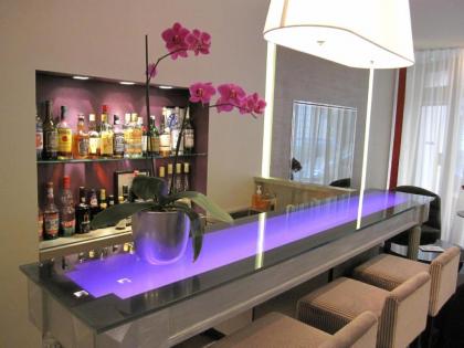 Hotel Harvey - image 12