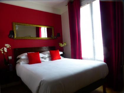 Tamaris Hotel - image 12