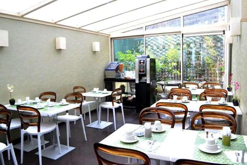 Tamaris Hotel - image 5