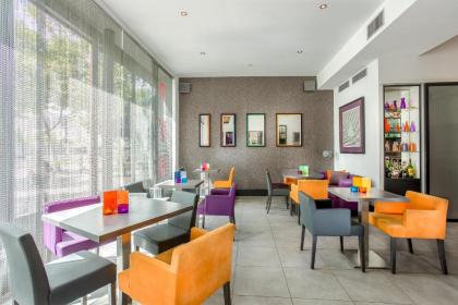 Porte De Versailles Hotel - image 15