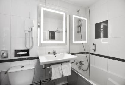 Best Western Montcalm - image 13