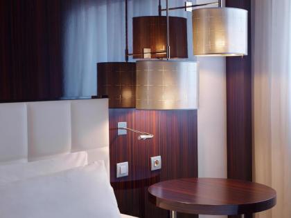 Le Meridien Etoile - image 9
