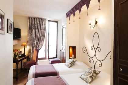 Castex Hotel - image 19