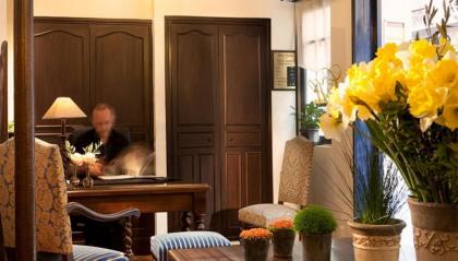Castex Hotel - image 3