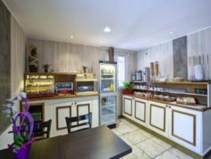 Grand Hotel Senia - image 2
