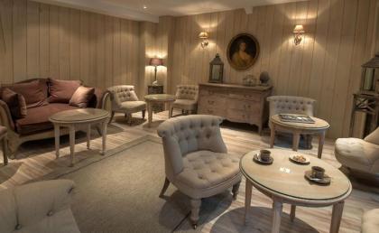 Hotel Cluny Square - image 12