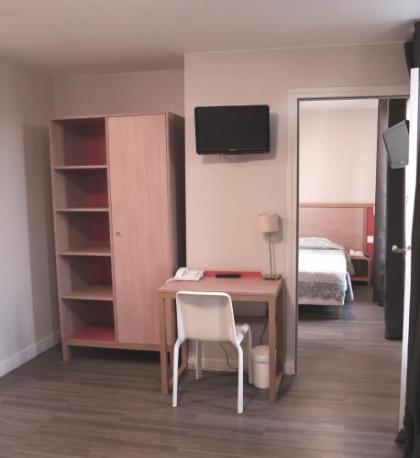 Est Hotel - image 15