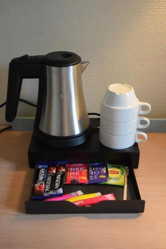 Est Hotel - image 4