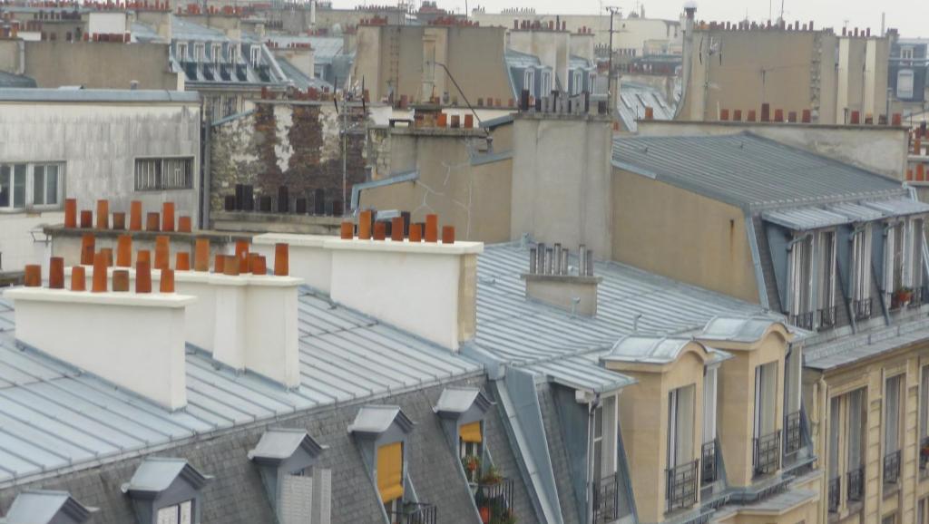 Hotel Ambassadeur - image 2