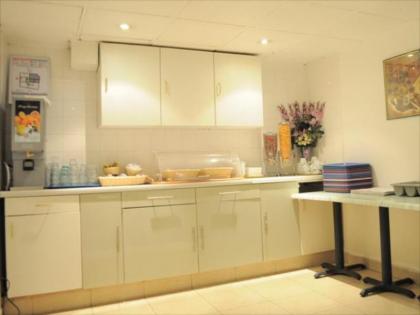 Hipotel Paris Printania - image 4