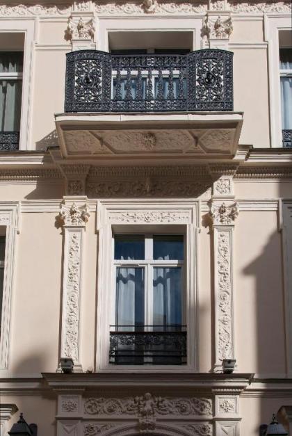 Timhotel Opera Blanche Fontaine - image 3
