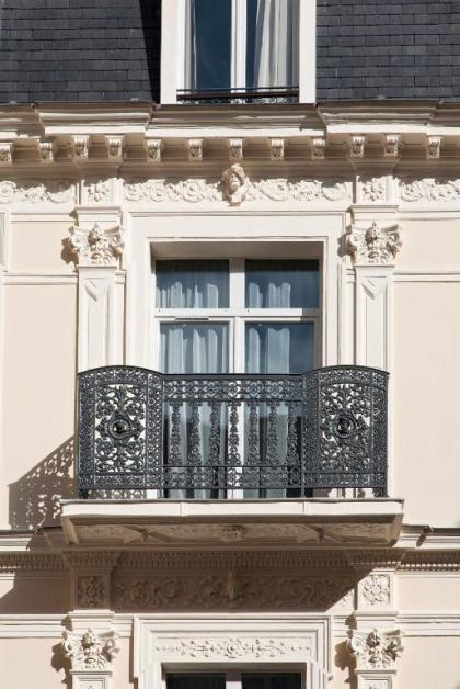 Timhotel Opera Blanche Fontaine - image 7