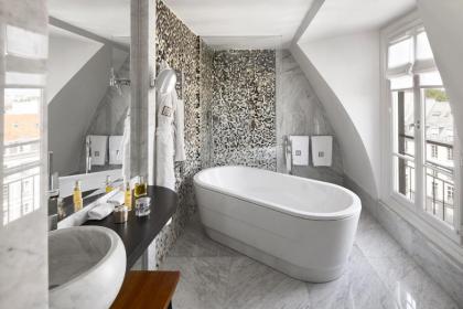 Hotel Montalembert - image 2