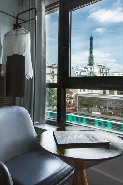 Le Parisis - Paris Tour Eiffel - image 4