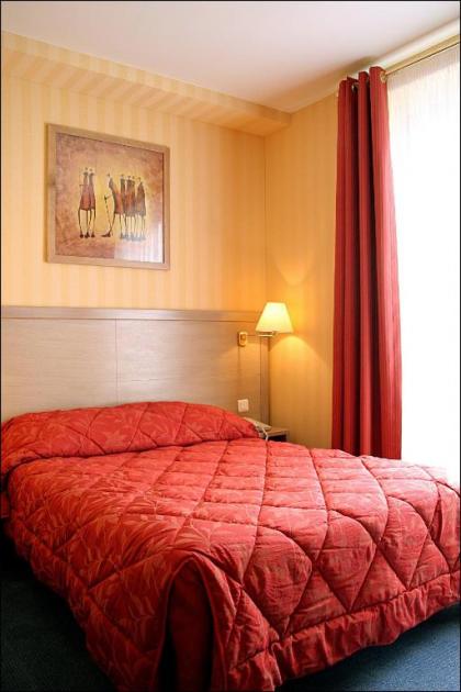 Grand Hotel Dore - image 9