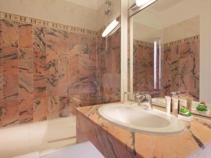 Hotel Duminy Vendome - image 13