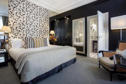 Hotel Castille Paris - image 14