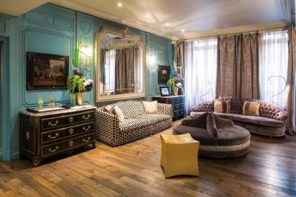 Hotel Castille Paris - image 20