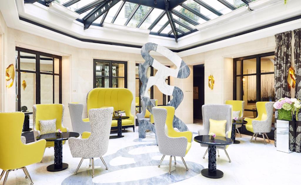 Le Burgundy Paris - main image