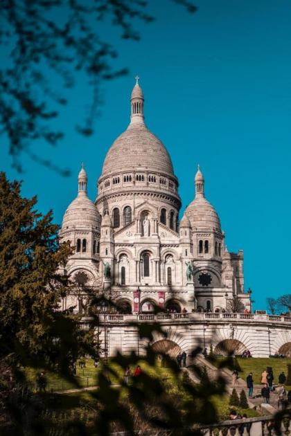 Hotel Carlton's Montmartre - image 11