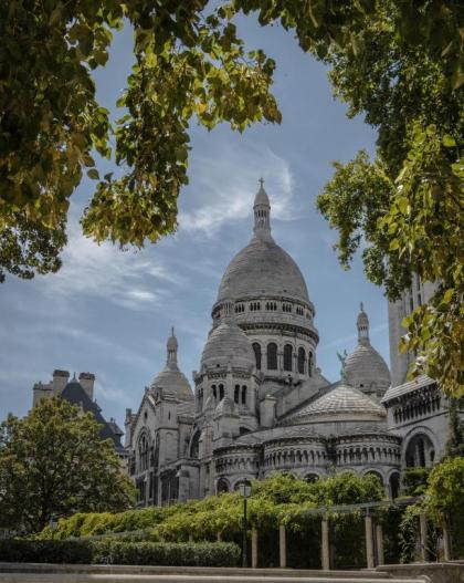 Hotel Carlton's Montmartre - image 12