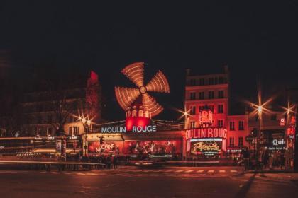 Hotel Carlton's Montmartre - image 5