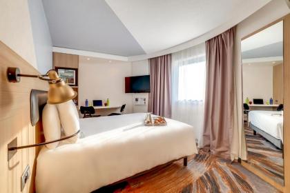 Mercure Paris Gare de Lyon TGV - image 18